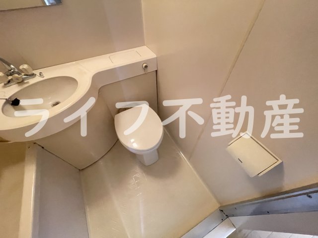 トイレ　トイレもきれいです