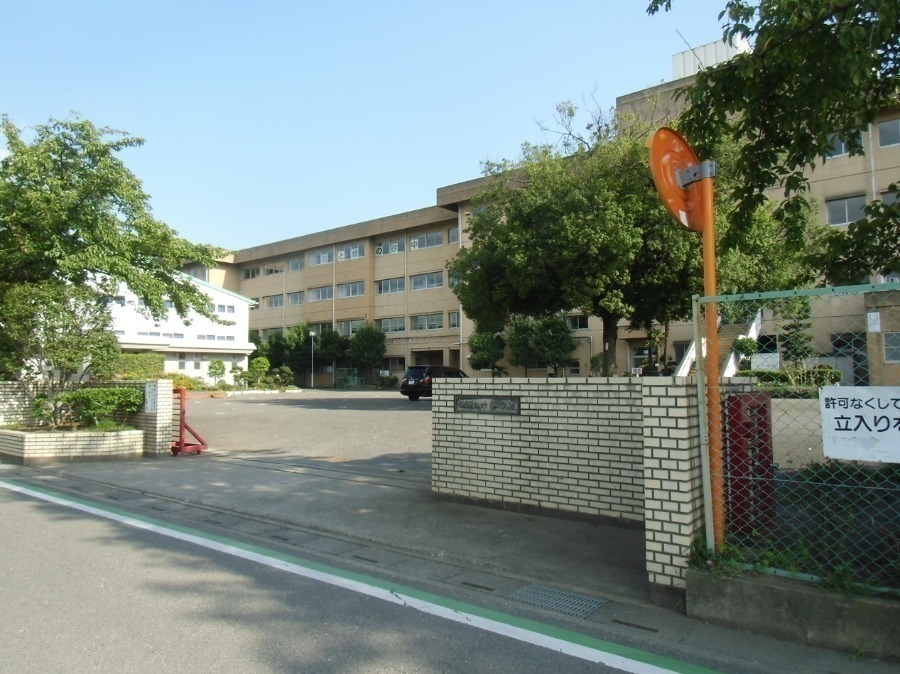 中学校　砂中学校（中学校）まで470m