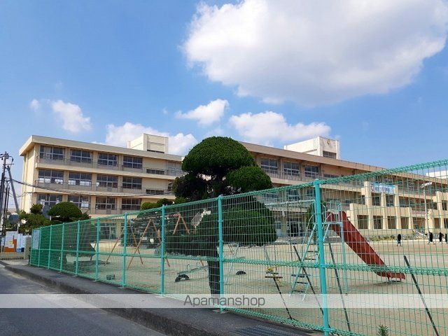 小学校　福山市立深津小学校（小学校）まで750m