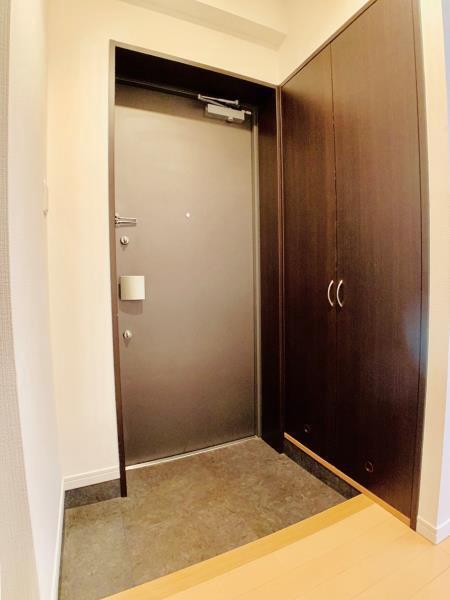 玄関　弊社は都内全域の物件をご紹介可能です！