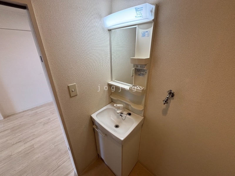 洗面設備　身支度には必須ですね♪
