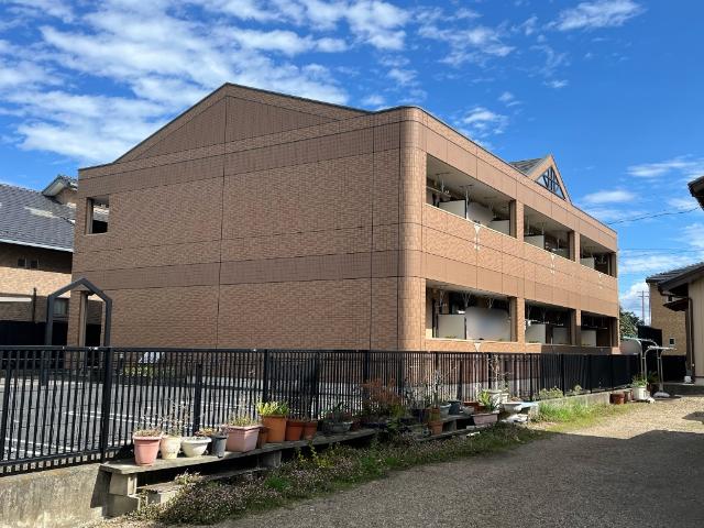 建物外観　外観写真（昼）