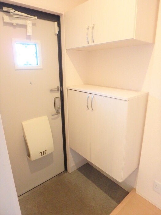 玄関　※同物件別号室