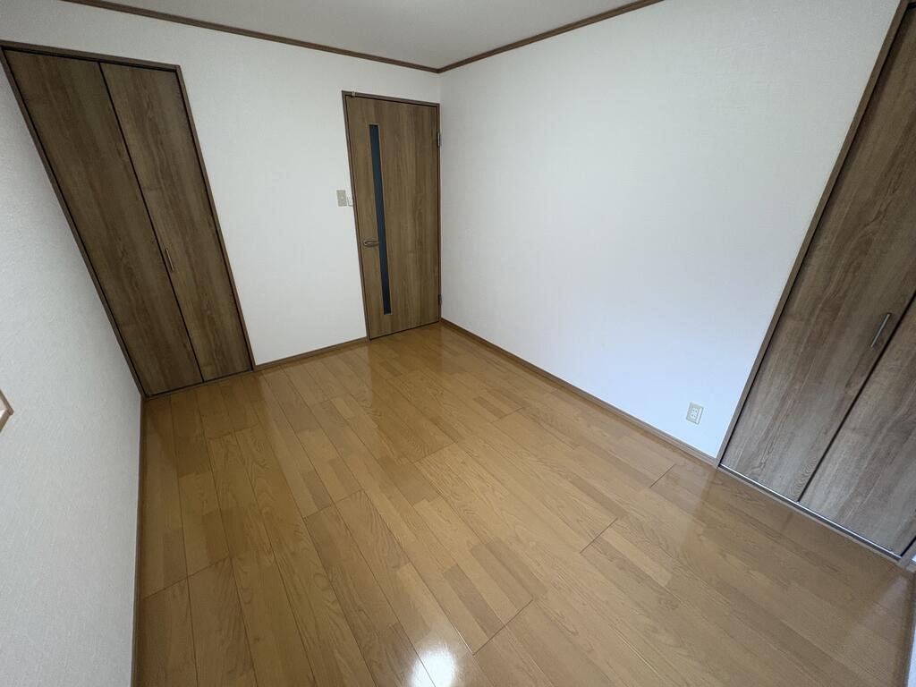 その他部屋・スペース　★南側の洋室は約6帖です★