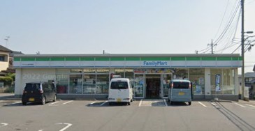 コンビニ　ファミリーマート フレスト土浦中村東店（コンビニ）まで204m