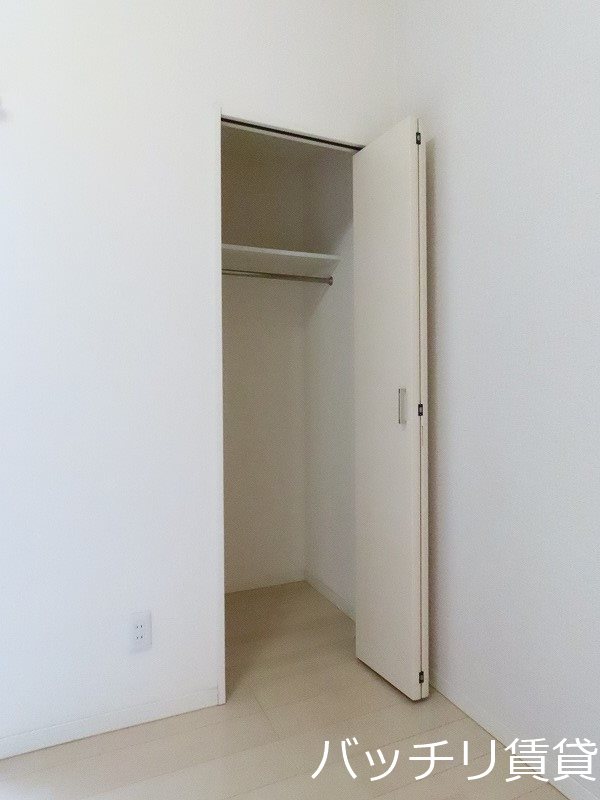 収納　画像は別号室タイプの為、現状を優先致します。