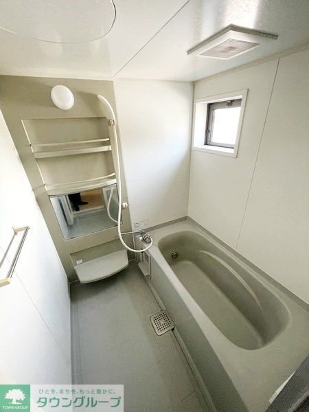 バス・シャワールーム　同物件別部屋写真