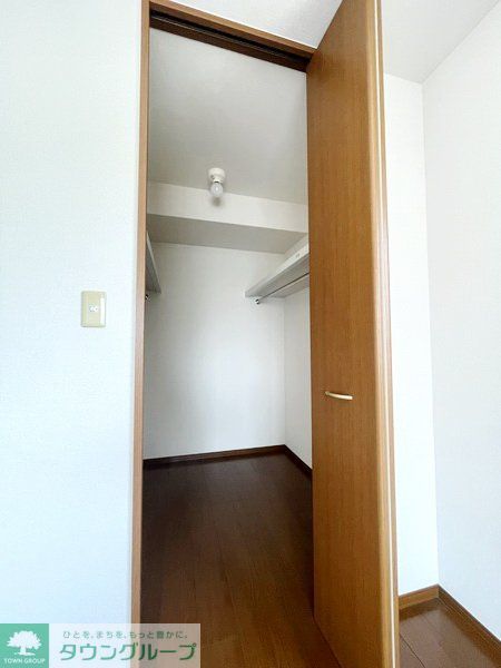 収納　同物件別部屋写真