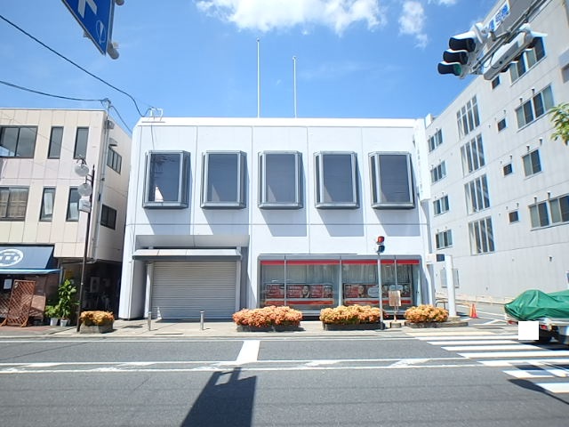 銀行　三菱UFJ銀行橿原支店（銀行）まで166m