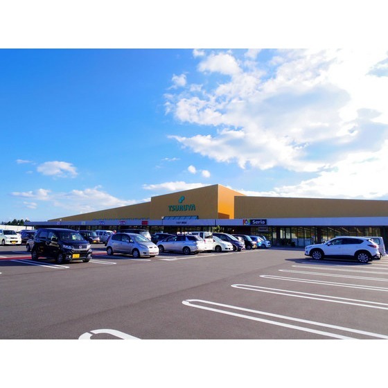 スーパー　ツルヤ池田店（スーパー）まで1378m