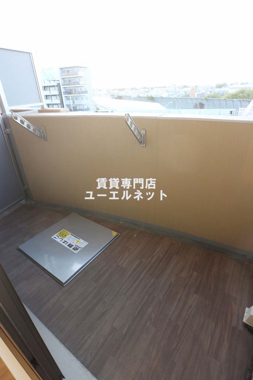 バルコニー　バルコニー付きで採光＆風通し良好！