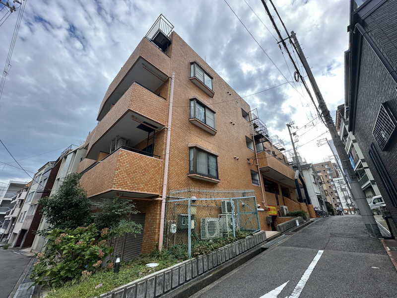 ライオンズマンション神戸花隈の外観写真