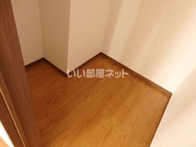 仙台市地下鉄東西線 六丁の目駅 徒歩12分 2階建 築12年の内装写真