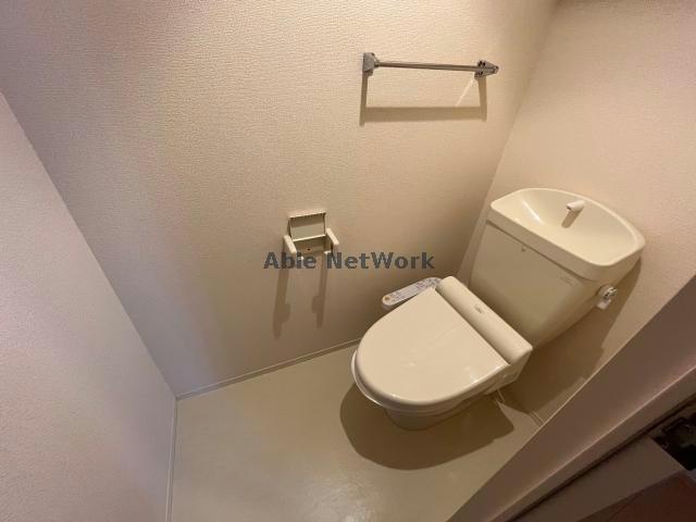 ＪＲ東海道本線 西岐阜駅 徒歩30分 2階建 築13年のトイレ写真