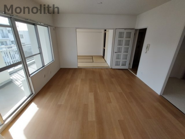 泉北城山台2丁14号棟の居間写真