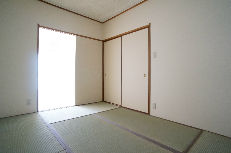 収納　※同タイプ103号室の参考写真です★（実際のお部屋とは異なり