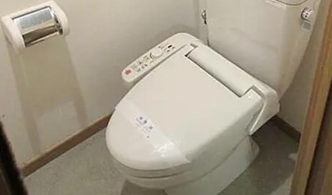 ＪＲ山手線 高田馬場駅 徒歩11分 13階建 築28年のトイレ写真