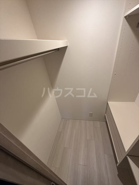 スプランディッド新大阪VIIの内装写真