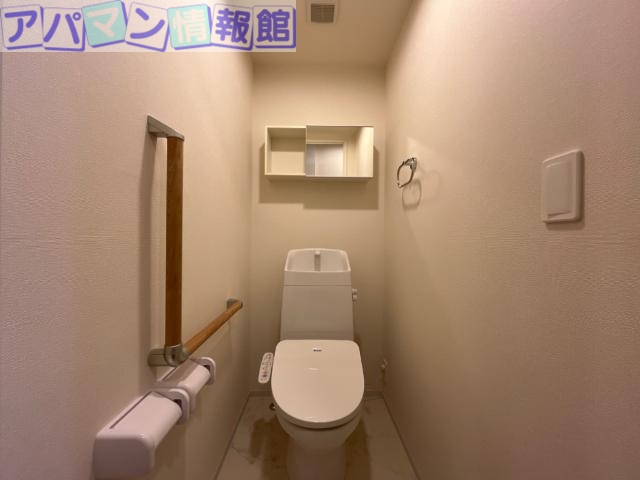 新潟市中央区鳥屋野新築アパートのトイレ写真