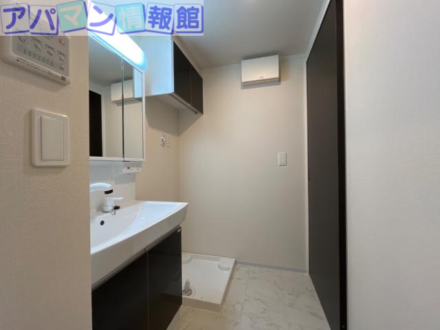 新潟市中央区鳥屋野新築アパートの内装写真