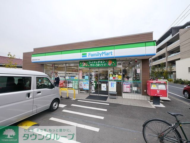 コンビニ　ファミリーマート東大泉四丁目店（コンビニ）まで420m