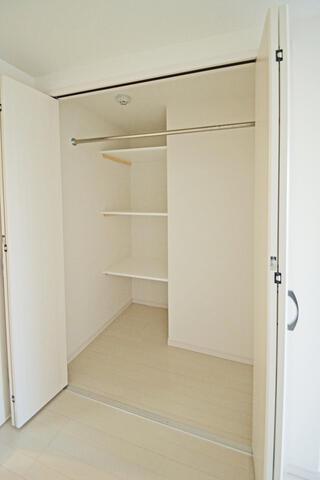 収納　クローゼット