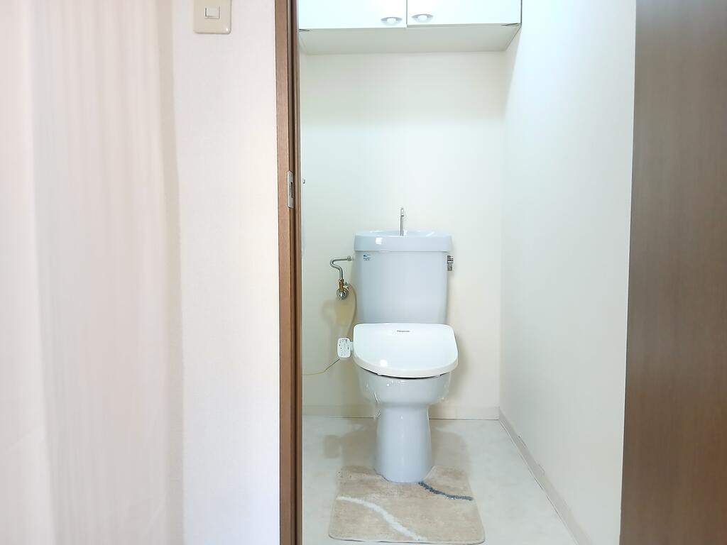 ブエナビスタ東六番丁のトイレ写真