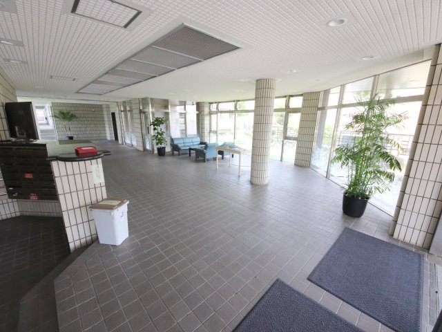 グランドパレス学園前A棟の外観写真