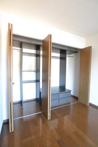 収納　同物件、別号室の写真です。