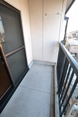 バルコニー　同物件、別号室の写真です。