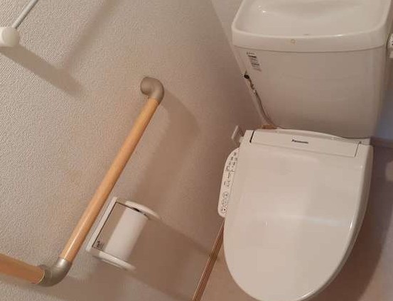 ＪＲ京浜東北線 川崎駅 徒歩9分 10階建 築16年のトイレ写真