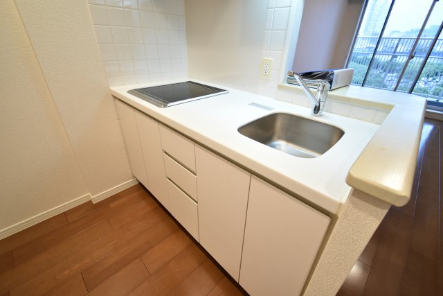 キッチン　※別部屋参考写真