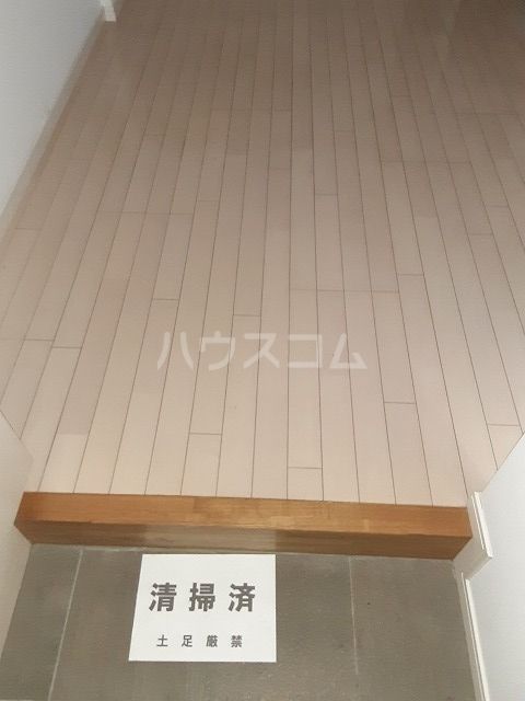 ピースコート池袋の玄関写真