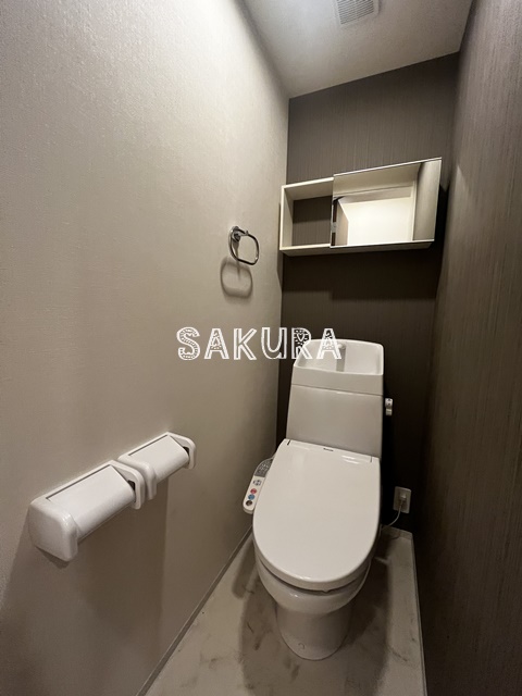 トイレ　嬉しい温水洗浄便座♪