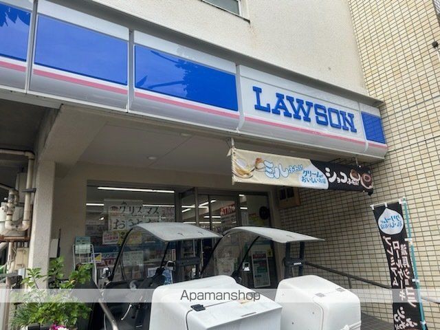 コンビニ　ローソン天現寺店（コンビニ）まで296m