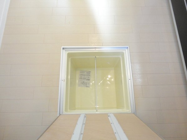 その他設備　床下収納