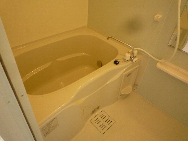 シュティル森崎の風呂写真