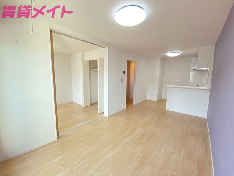 居室・リビング　別部屋反転同型タイプ