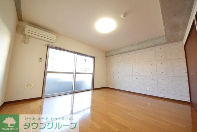 居室・リビング　お部屋探しはタウンハウジング蘇我店へお任せください。