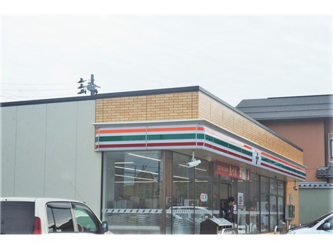 コンビニ　セブンイレブン上越市春日野一丁目店（コンビニ）まで100m