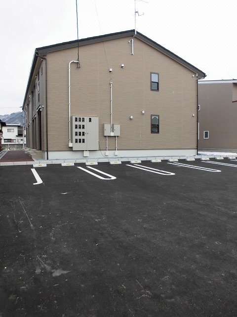 駐車場　駐車場