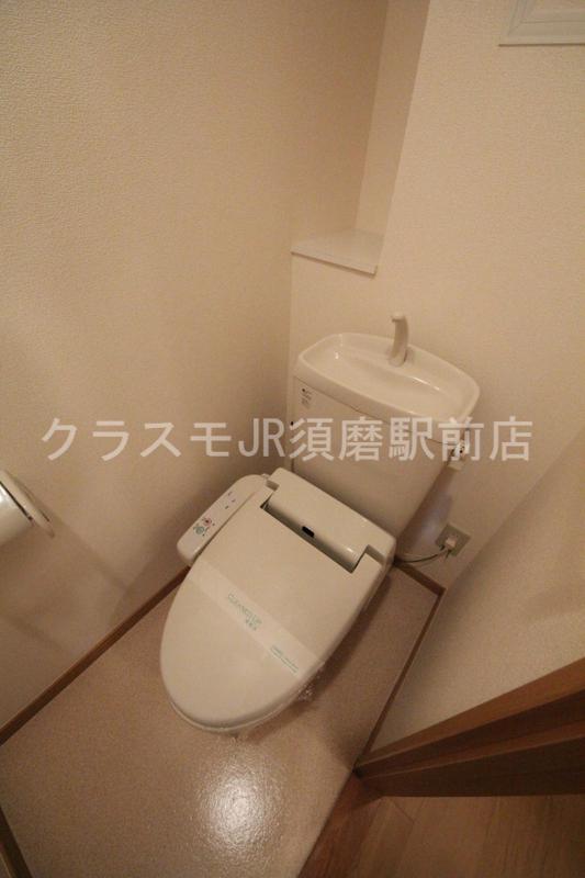 地下鉄西神・山手線 妙法寺駅 徒歩20分 2階建 築23年のトイレ写真