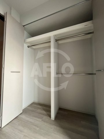収納　アーバネックス谷町四丁目　クローゼット