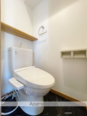 ラフィネスシャトードゥ赤坂のトイレ写真
