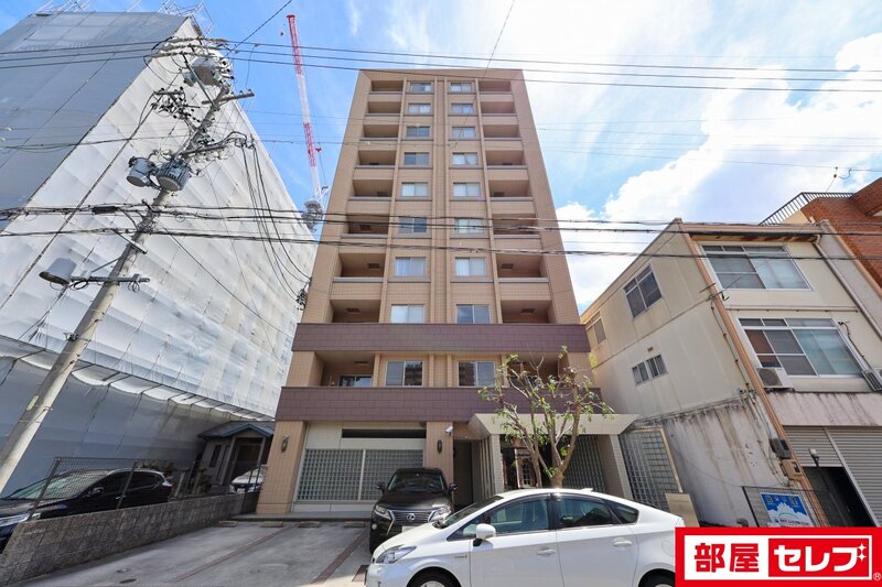 建物外観　駅近のお部屋です