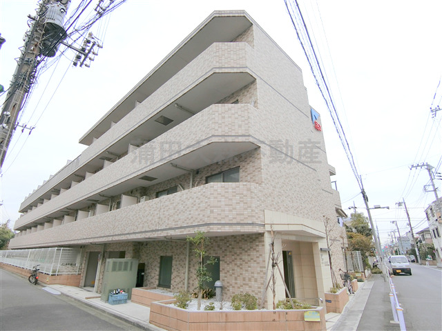 建物外観　2014年7月築　RC鉄筋コンクリート造4階建て1K~1LD