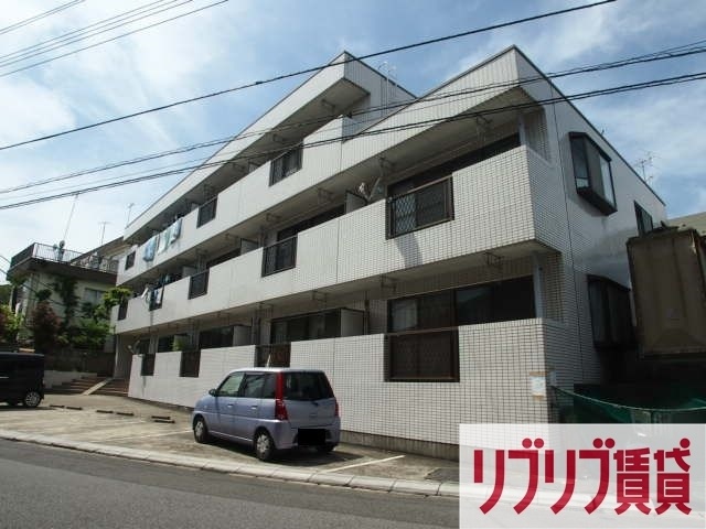 ＪＲ総武線 千葉駅 バス乗車時間：10分 最寄りバス停で下車 徒歩4分 築36年