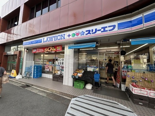 コンビニ　ローソン・スリーエフ 港北妙蓮寺店（コンビニ）まで722m