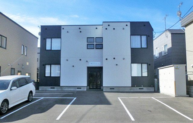 建物外観　建築中の外観です。