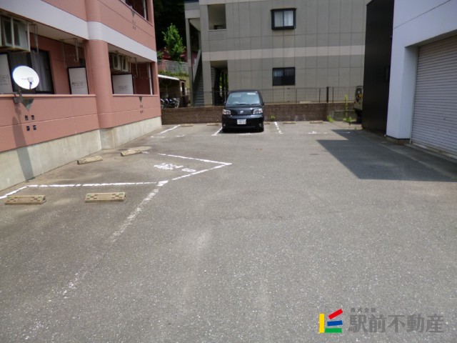 駐車場　駐車場の様子です